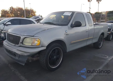 2002 Ford F-150 Xl/Xlt z USA, uszkodzony, nr VIN 1FTRX17252NA17611